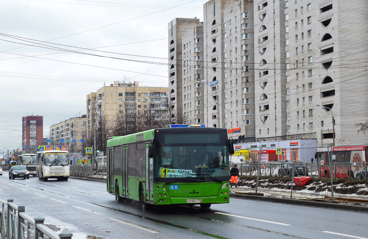 Санкт-Петербург, МАЗ-203.076 № В 948 КУ 178