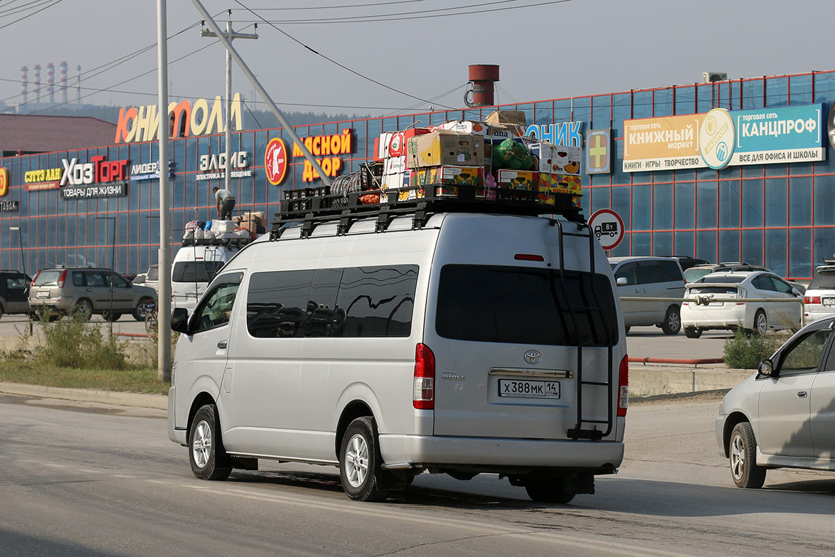 Саха (Якутия), Toyota HiAce TRH223L № Х 388 МК 14