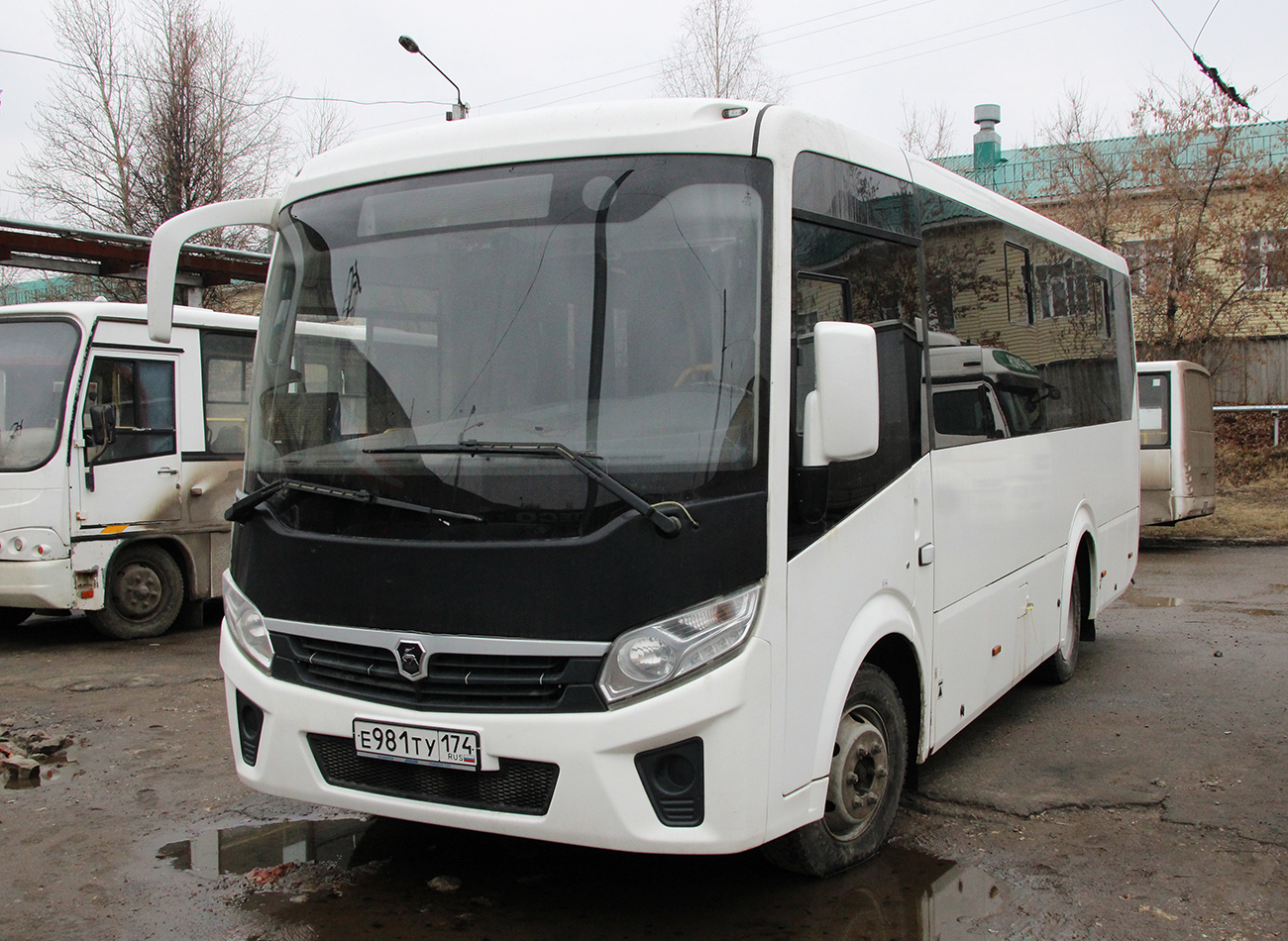 Кировская область, ПАЗ-320405-04 "Vector Next" № Е 981 ТУ 174