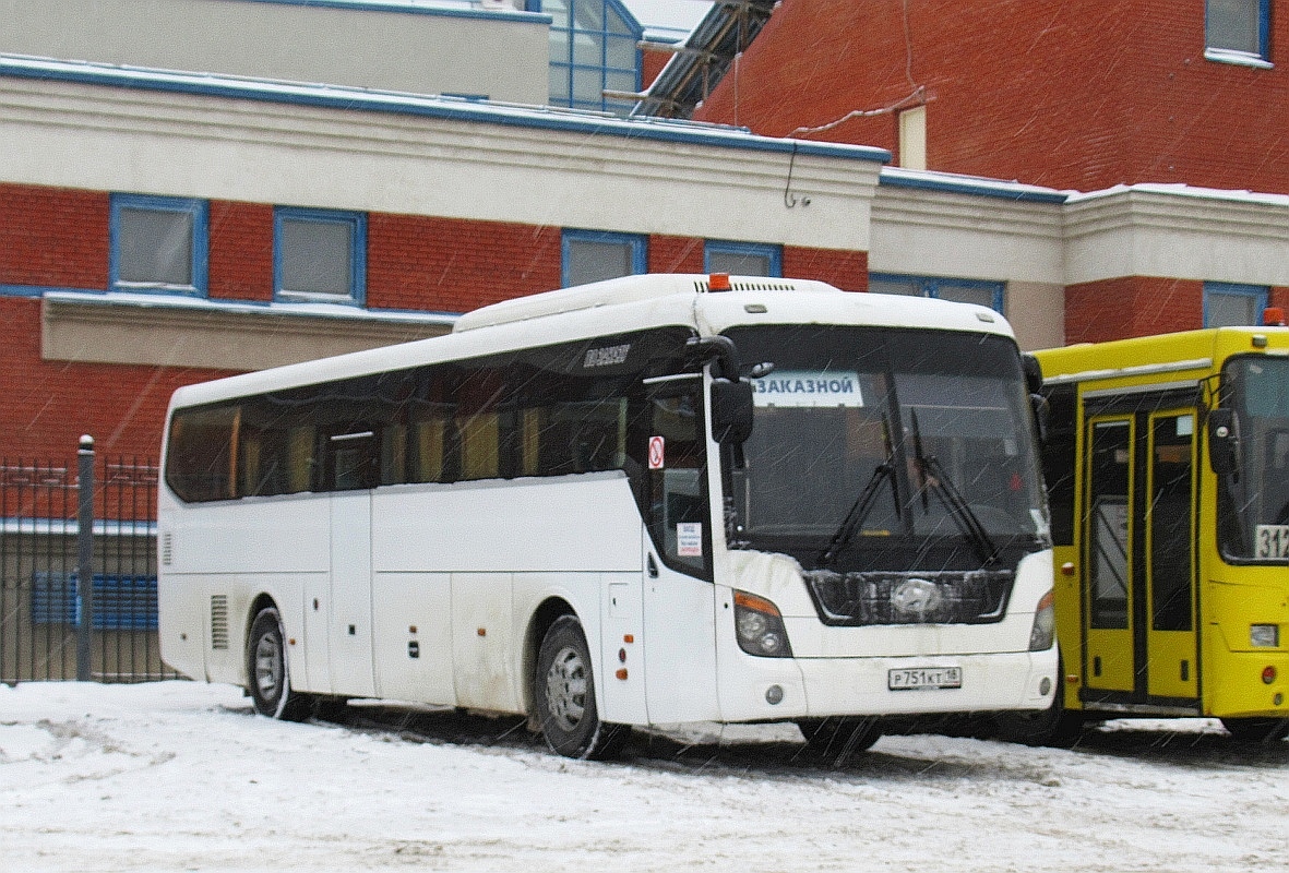 Удмуртия, Hyundai Universe Space Luxury № Р 751 КТ 18