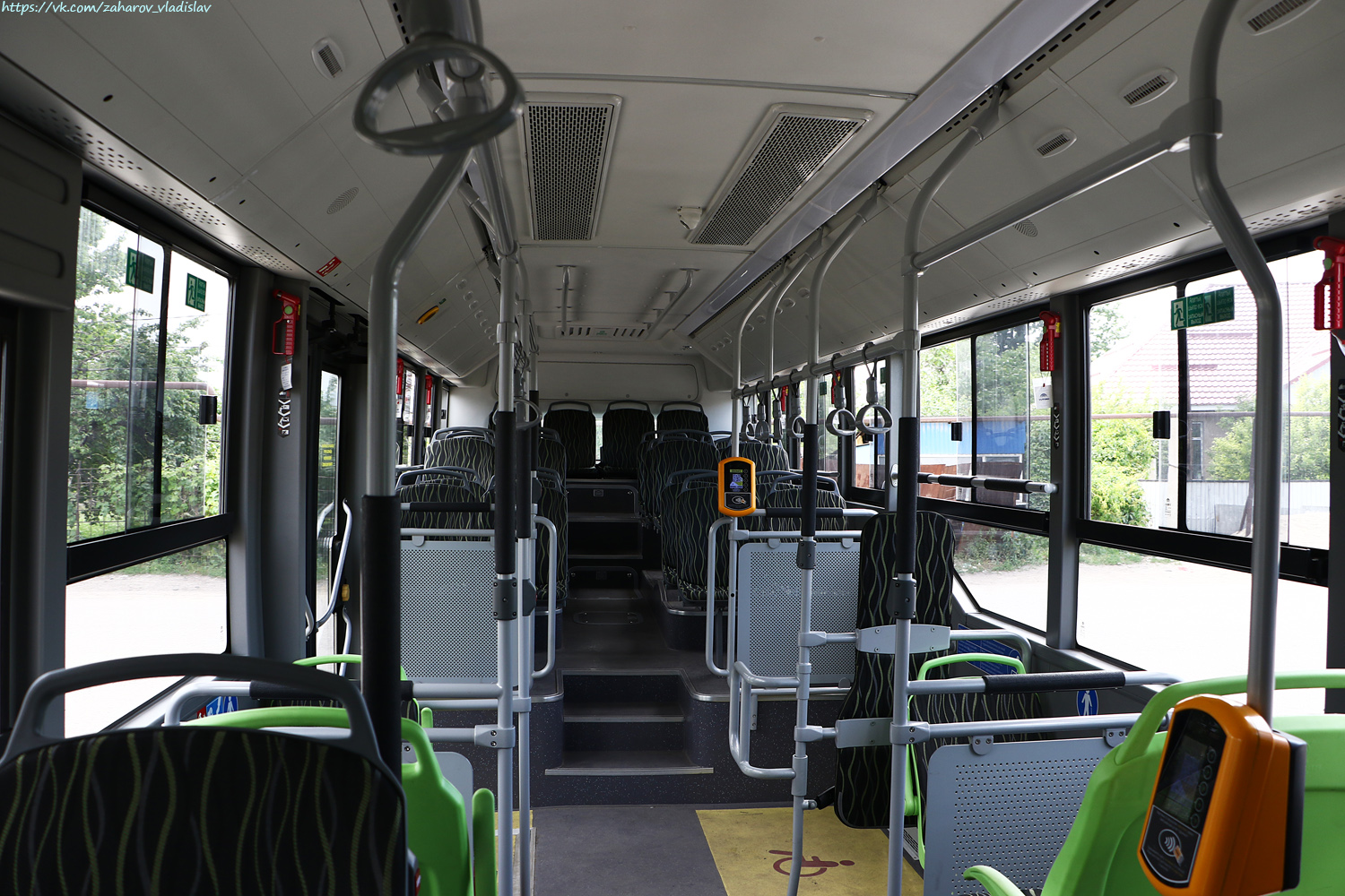 Алматы, Yutong ZK6116HG (QazTehna) № 702 AC 09