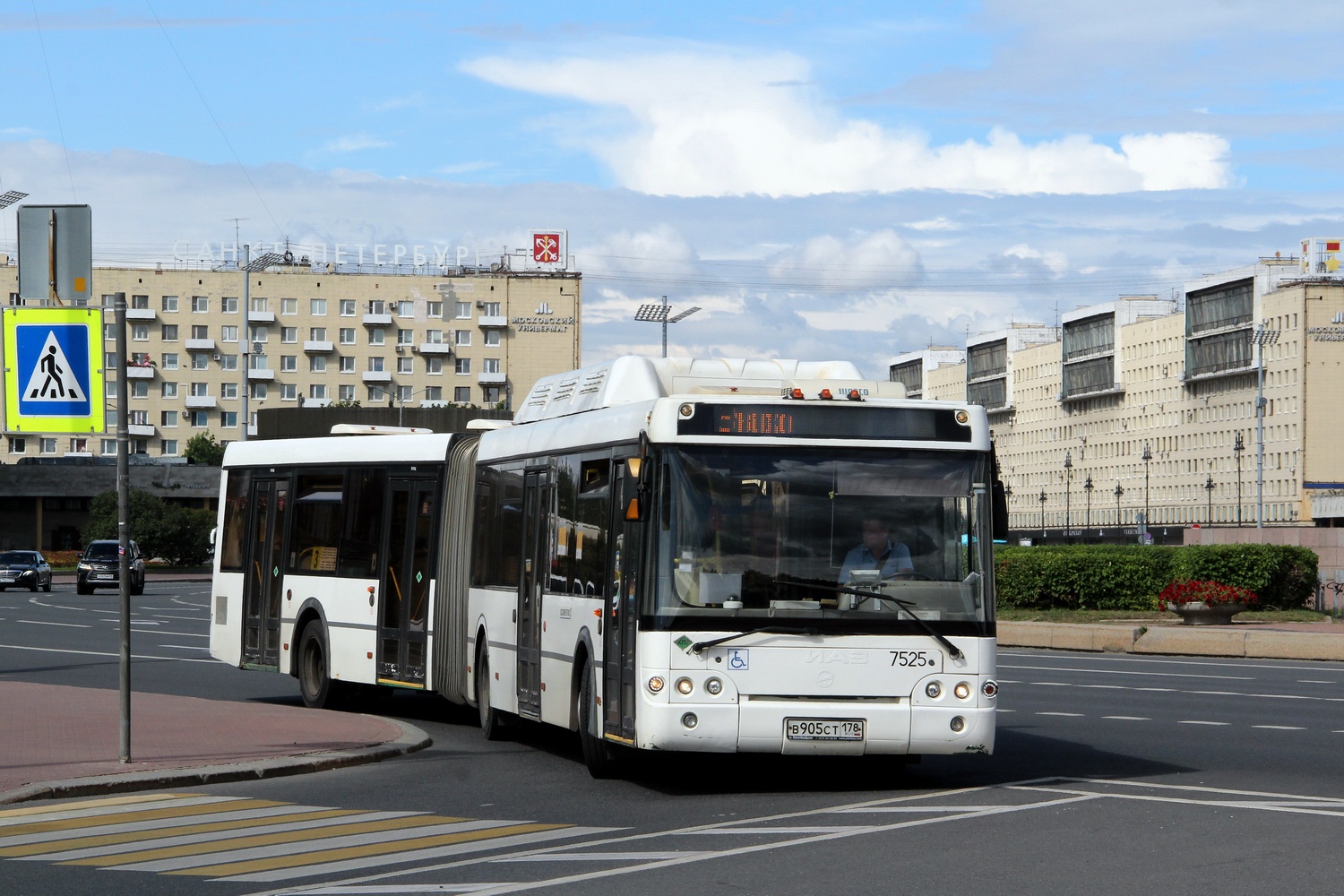 Санкт-Петербург, ЛиАЗ-6213.71 № 7525