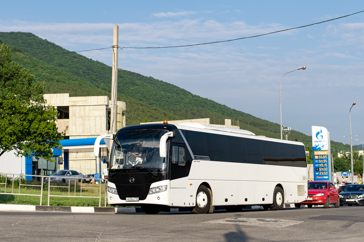 Москва, Golden Dragon XML6127JR Snow Leopard № Р 628 ЕЕ 750