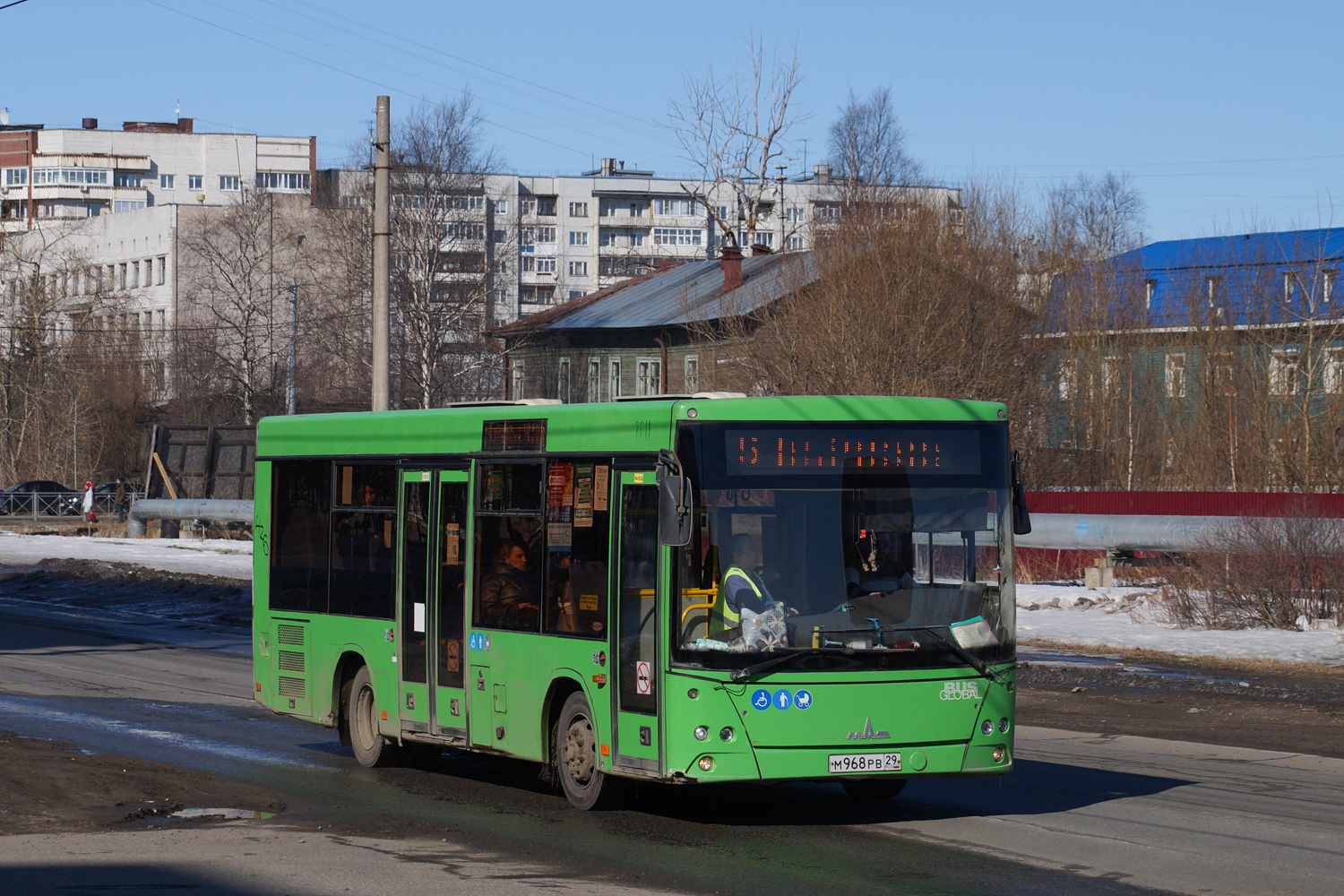 Архангельская область, МАЗ-206.086 № 7011