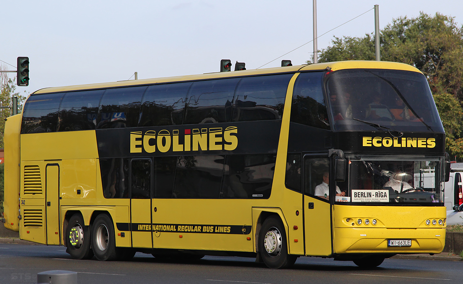 Польша, Neoplan PB2 N1122/3L Skyliner L № 342