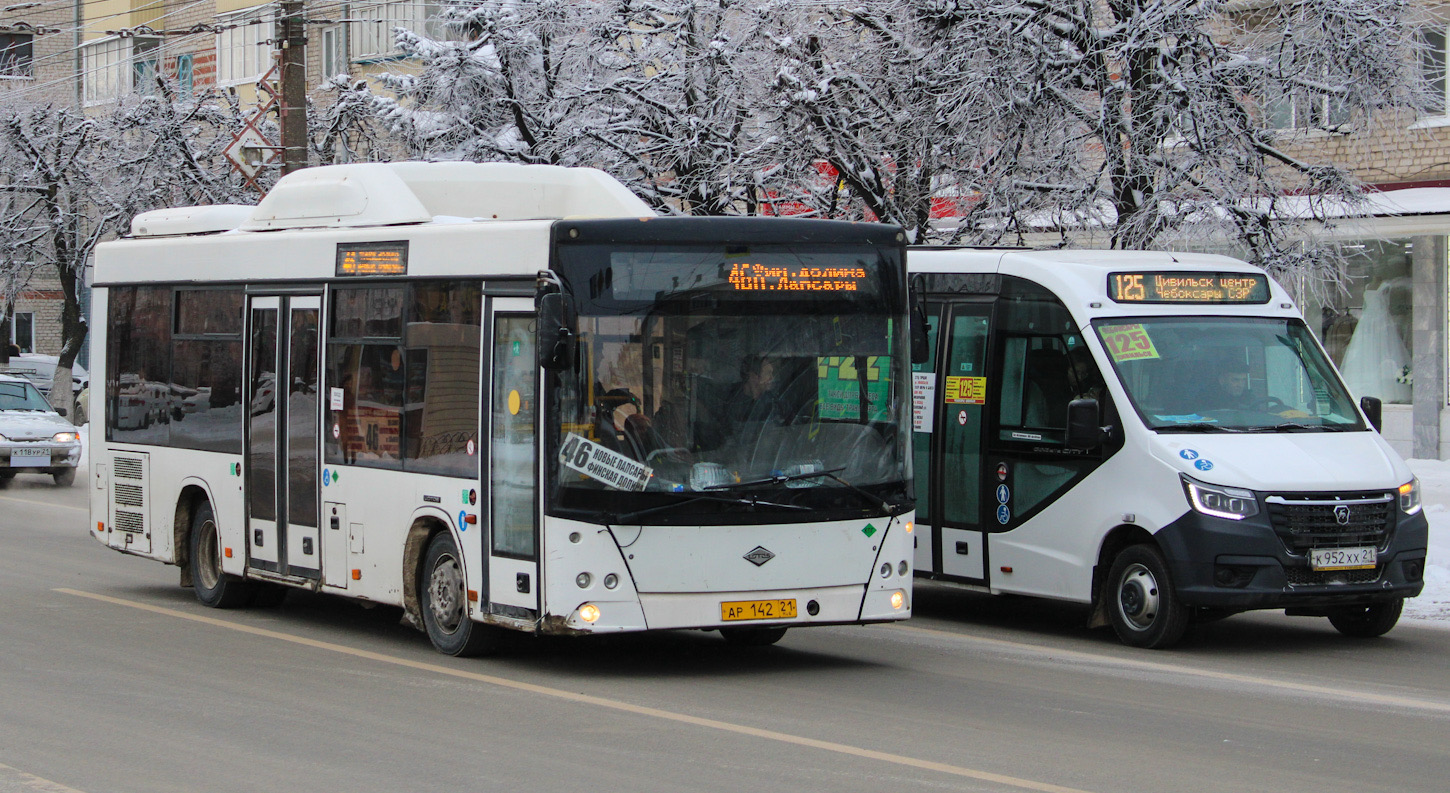 Чувашия, Lotos-206 № АР 142 21; Чувашия, ГАЗ-A68R52 City № К 952 ХХ 21