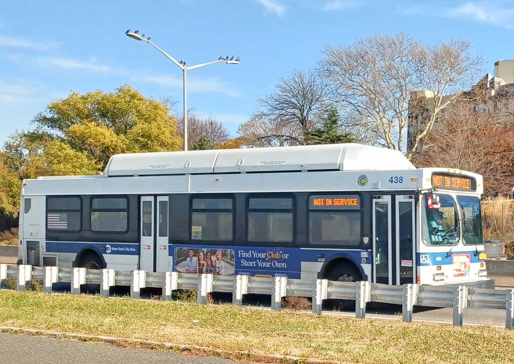 США, New Flyer C40LF № 438
