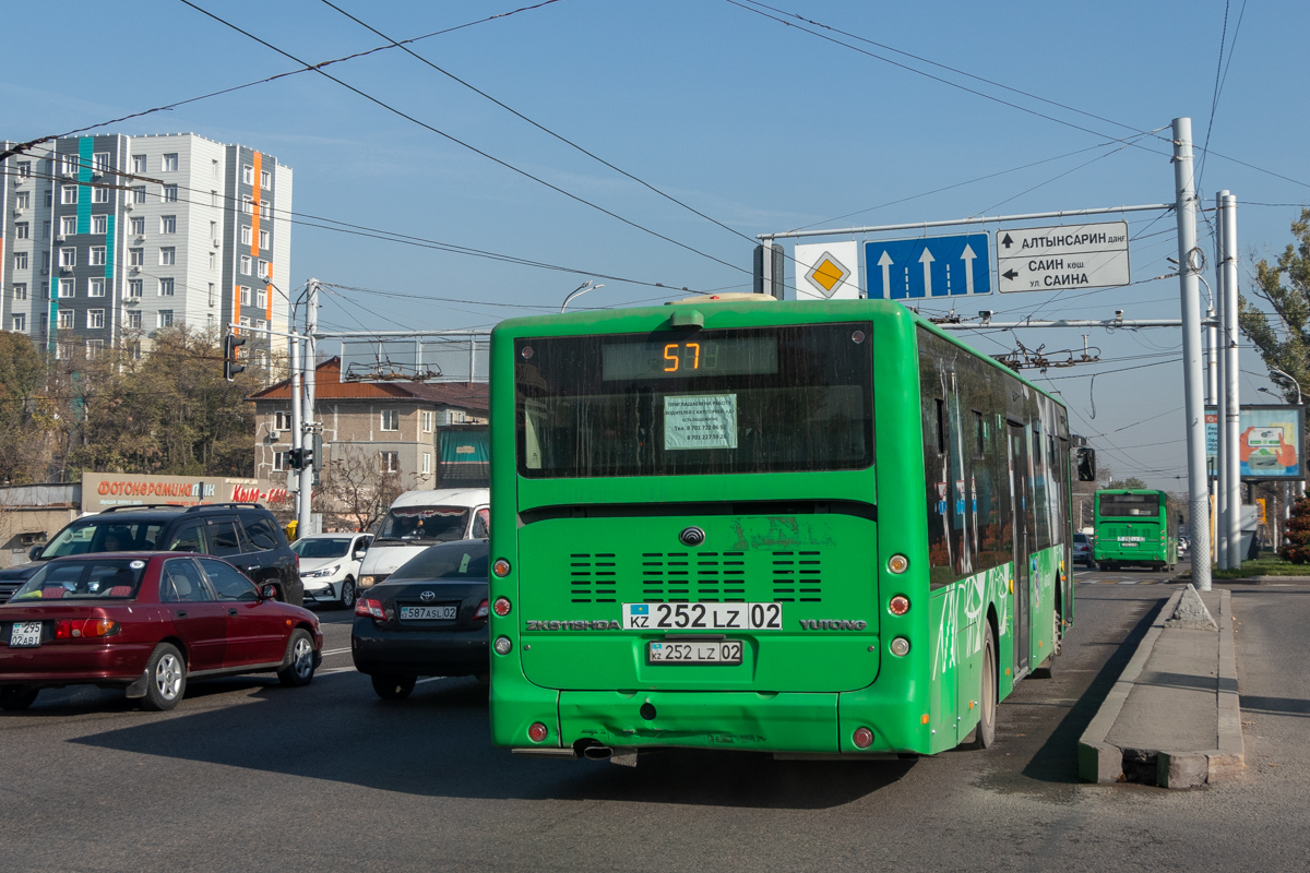 Алматы, Yutong ZK6118HGA (СарыаркаАвтоПром) № 252 LZ 02