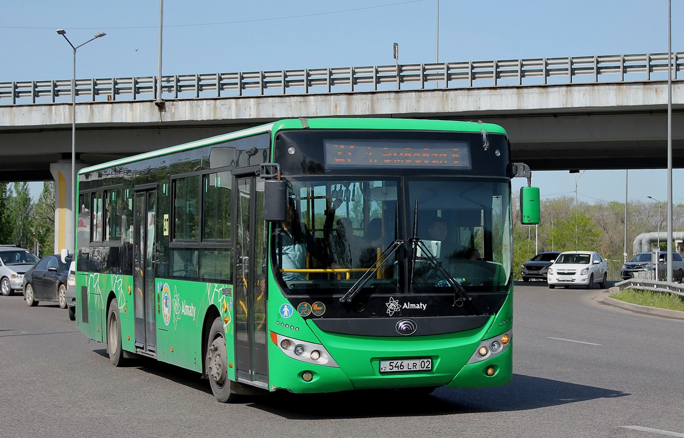 Алматы, Yutong ZK6118HGA № 546 LR 02