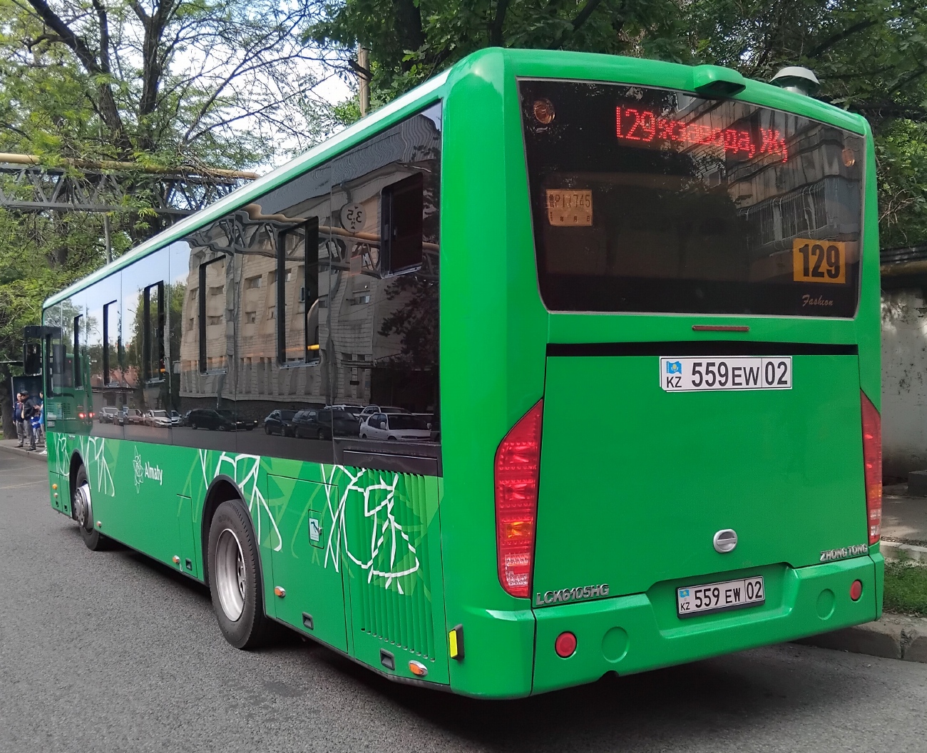 Алматы, Zhong Tong LCK6105HG № 559 EW 02