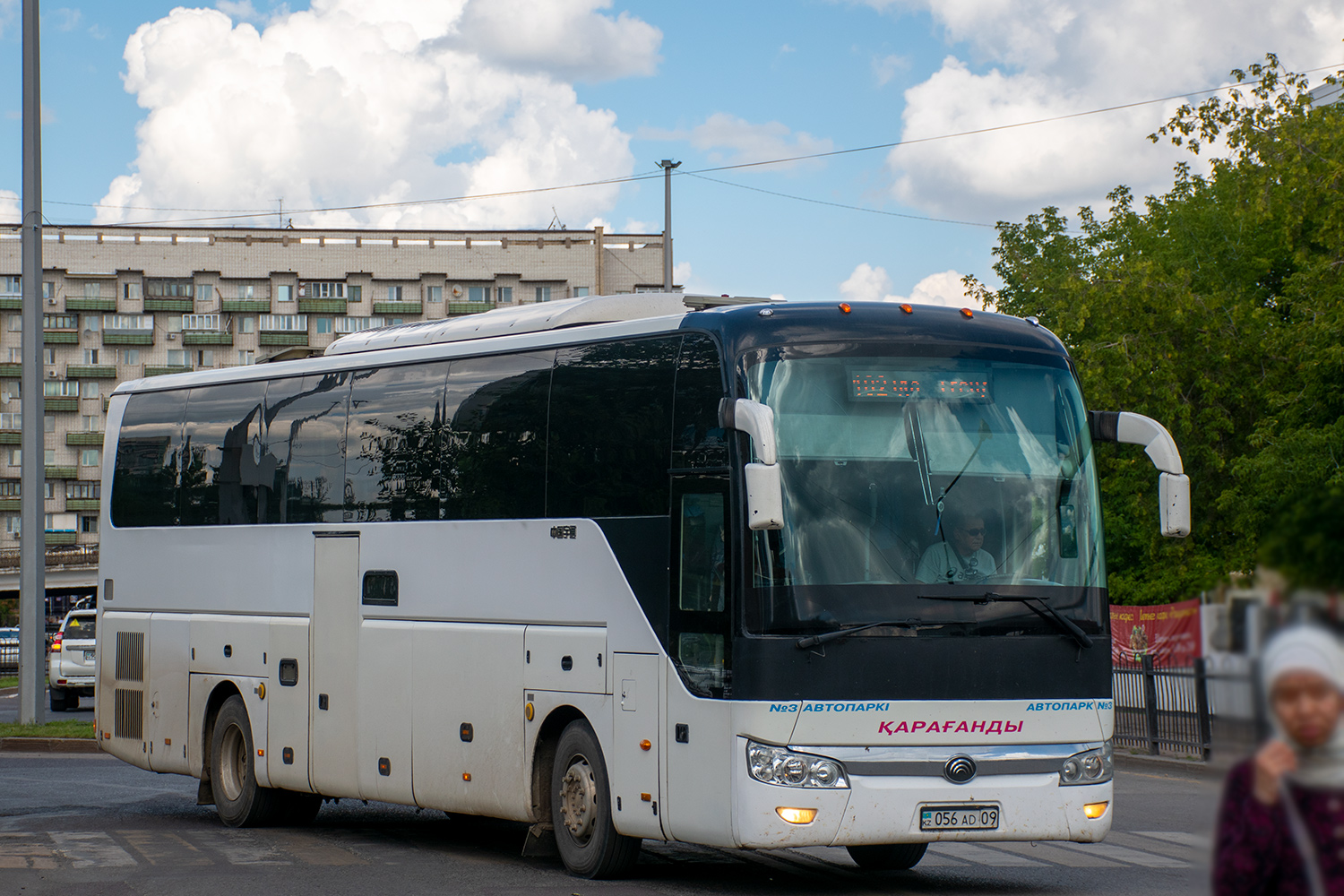 Карагандинская область, Yutong ZK6122H9 № 056 AD 09