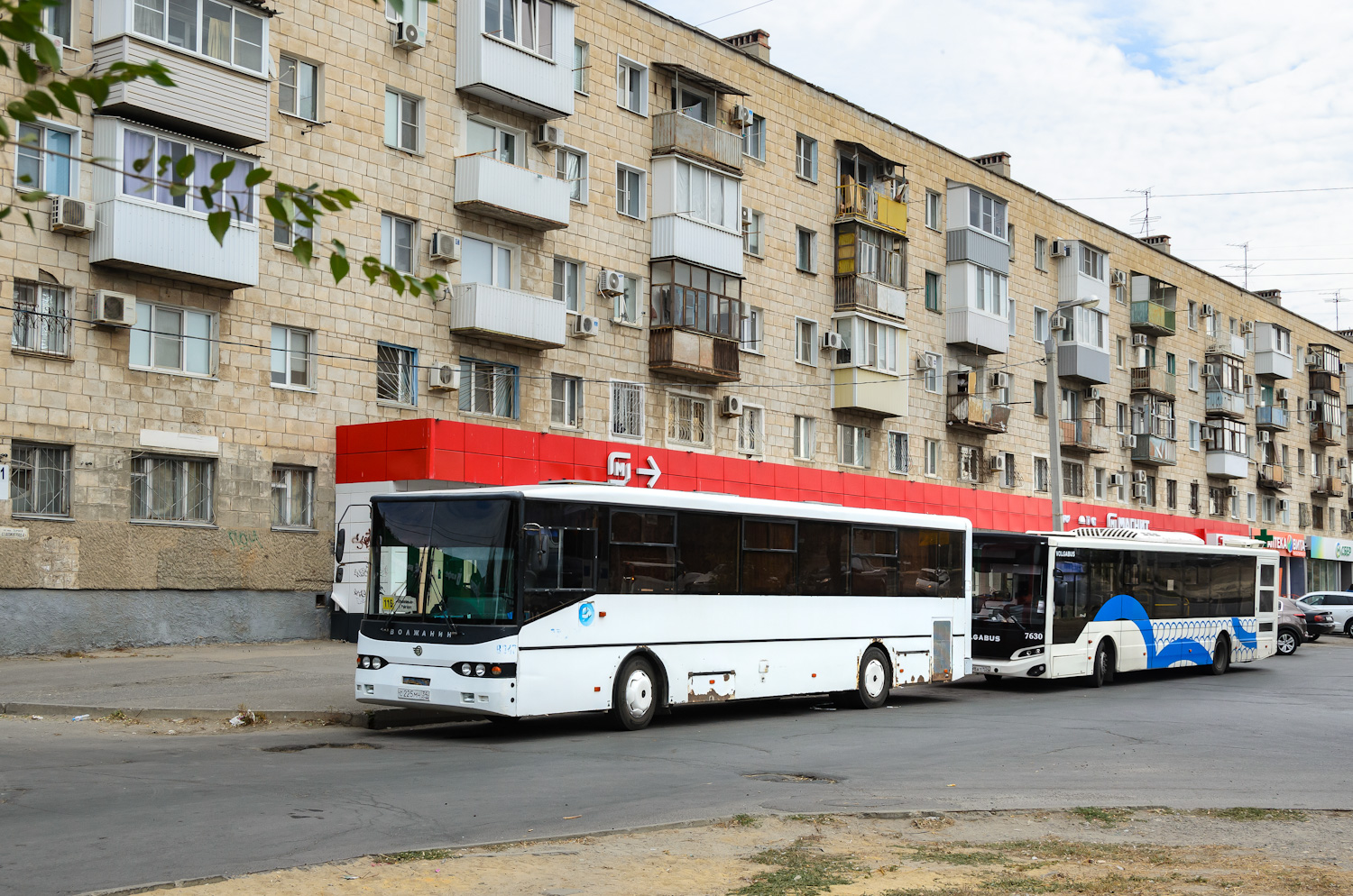 Волгоградская область, Волжанин-5270-10-07 № 8047