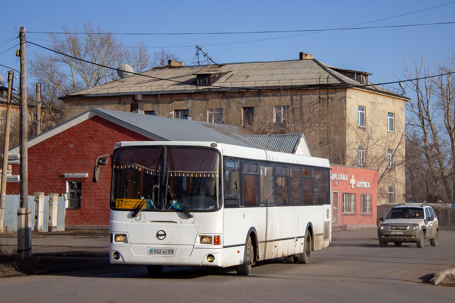 Карагандинская область, ЛиАЗ-5256.53 № 042 AD 09