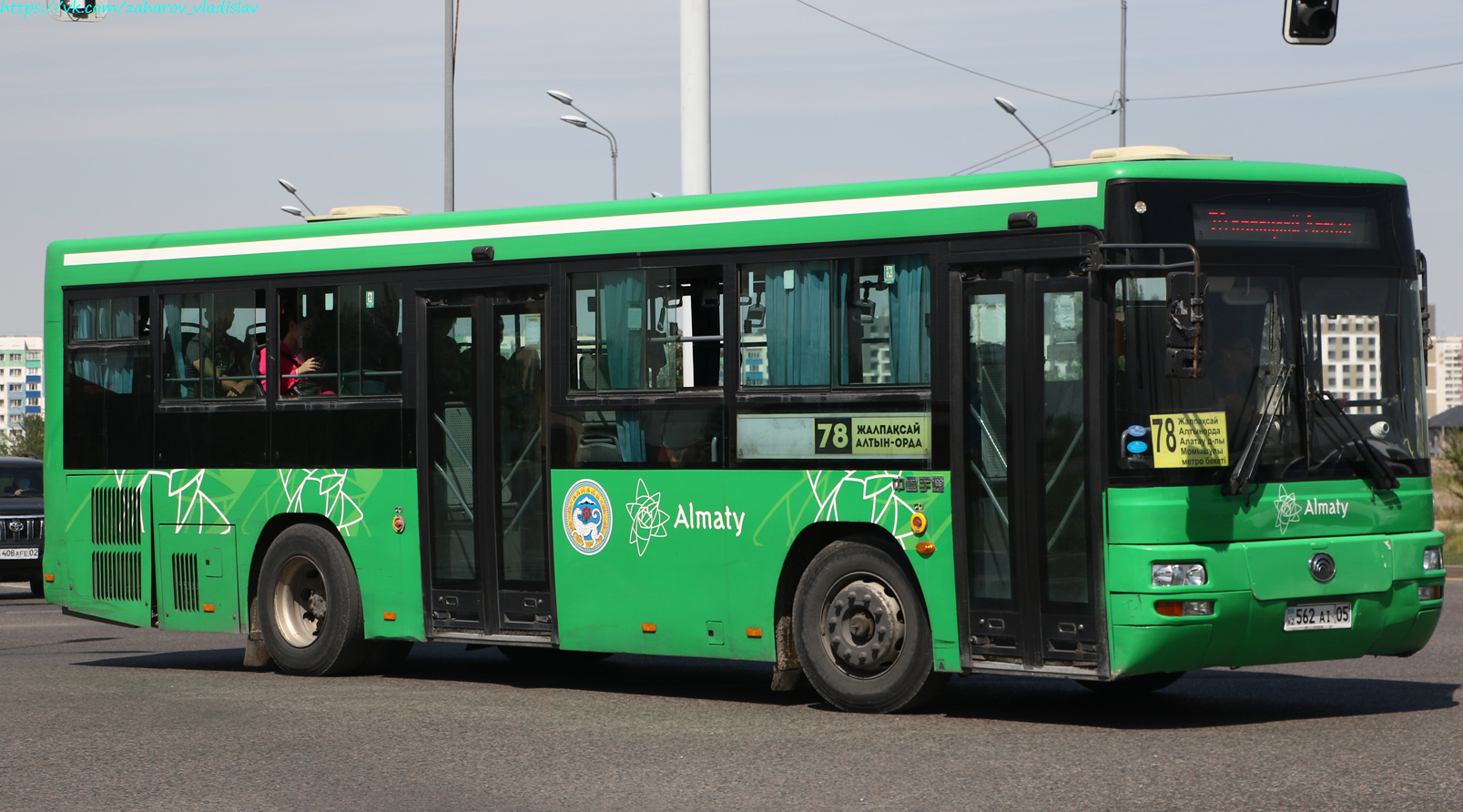 Алматинская область, Yutong ZK6108HGH № 562 AI 05