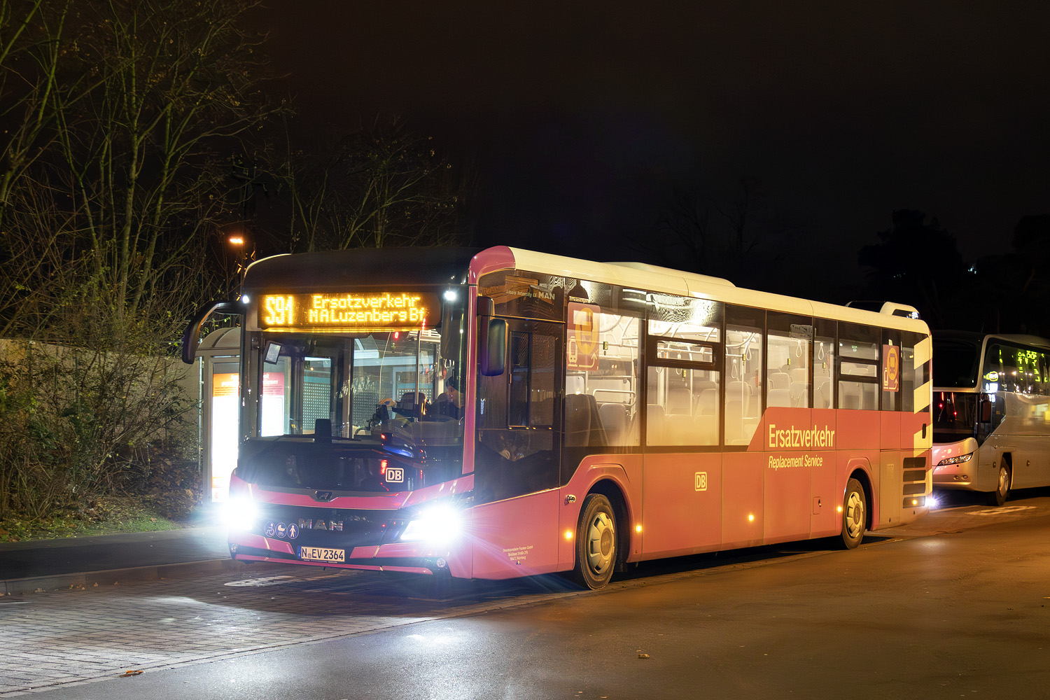 Бавария, MAN 43C Lion's Intercity LE 13 LEÜ360 EfficientHybrid № N-EV 2364; Гессен — SEV · Riedbahn · Frankfurt am Main <> Mannheim · 15.07.2024 — 14.12.2024