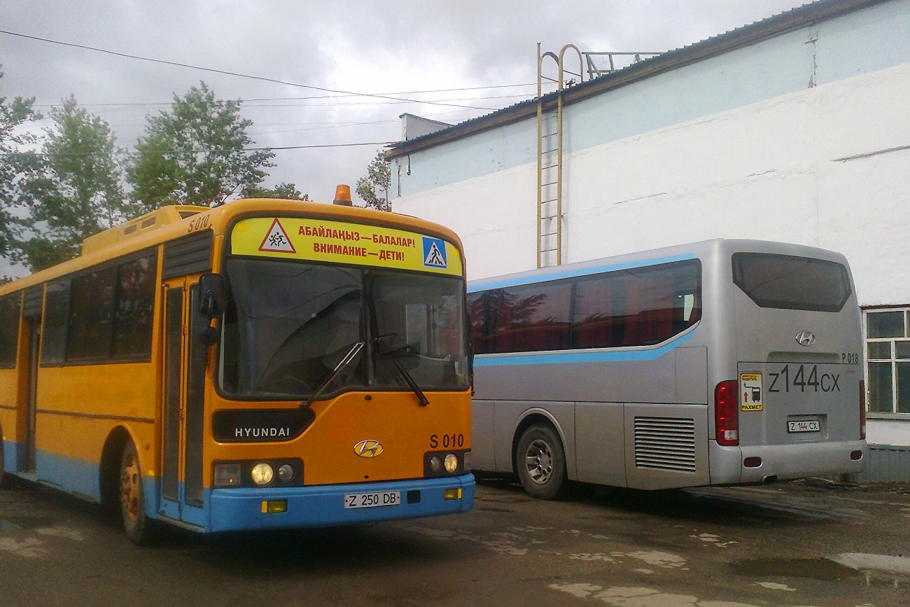 Астана, Hyundai Super AeroCity № S010
