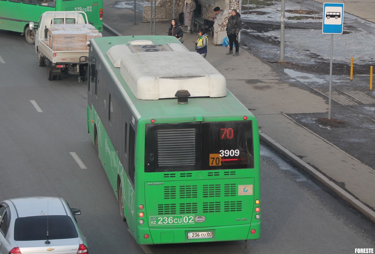 Алматы, Golden Dragon XML6125CN (Hyundai Trans Auto) № 3909