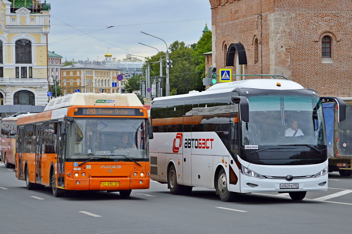 Нижегородская область, ЛиАЗ-5292.67 (CNG) № 15268; Нижегородская область, Yutong C9 (ZK6947HN) № А 062 РВ 252