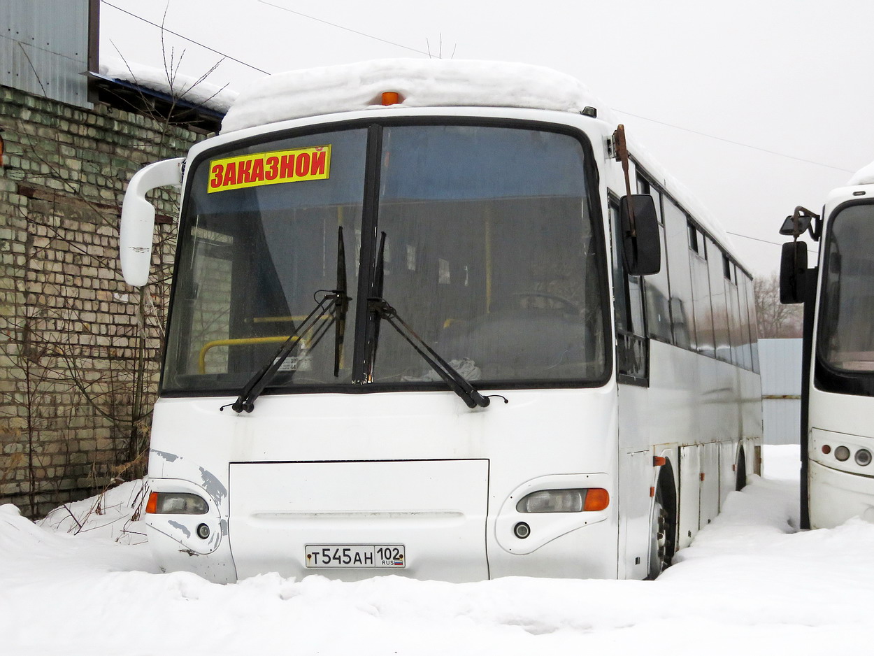 Кировская область, КАвЗ-4238-01 № Т 545 АН 102
