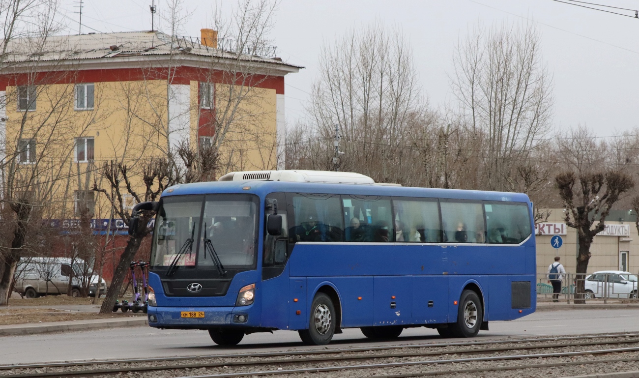 Красноярский край, Hyundai Universe Space Luxury № КМ 188 24