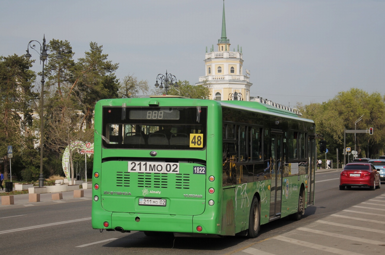 Алматы, Yutong ZK6118HGA № 1822