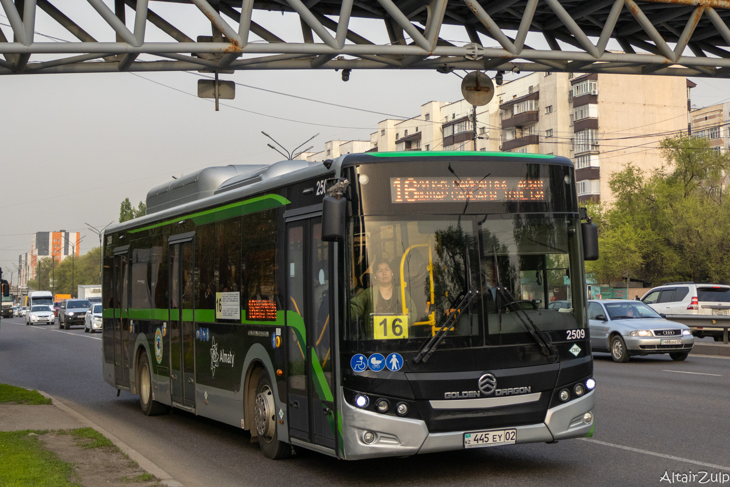 Алматы, Golden Dragon XML6125CN (Hyundai Trans Auto) № 2509