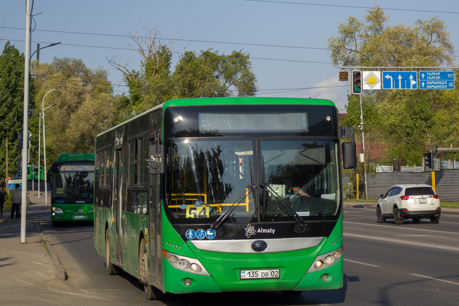 Алматы, Yutong ZK6118HGA (QazTehna) № 135 DB 02
