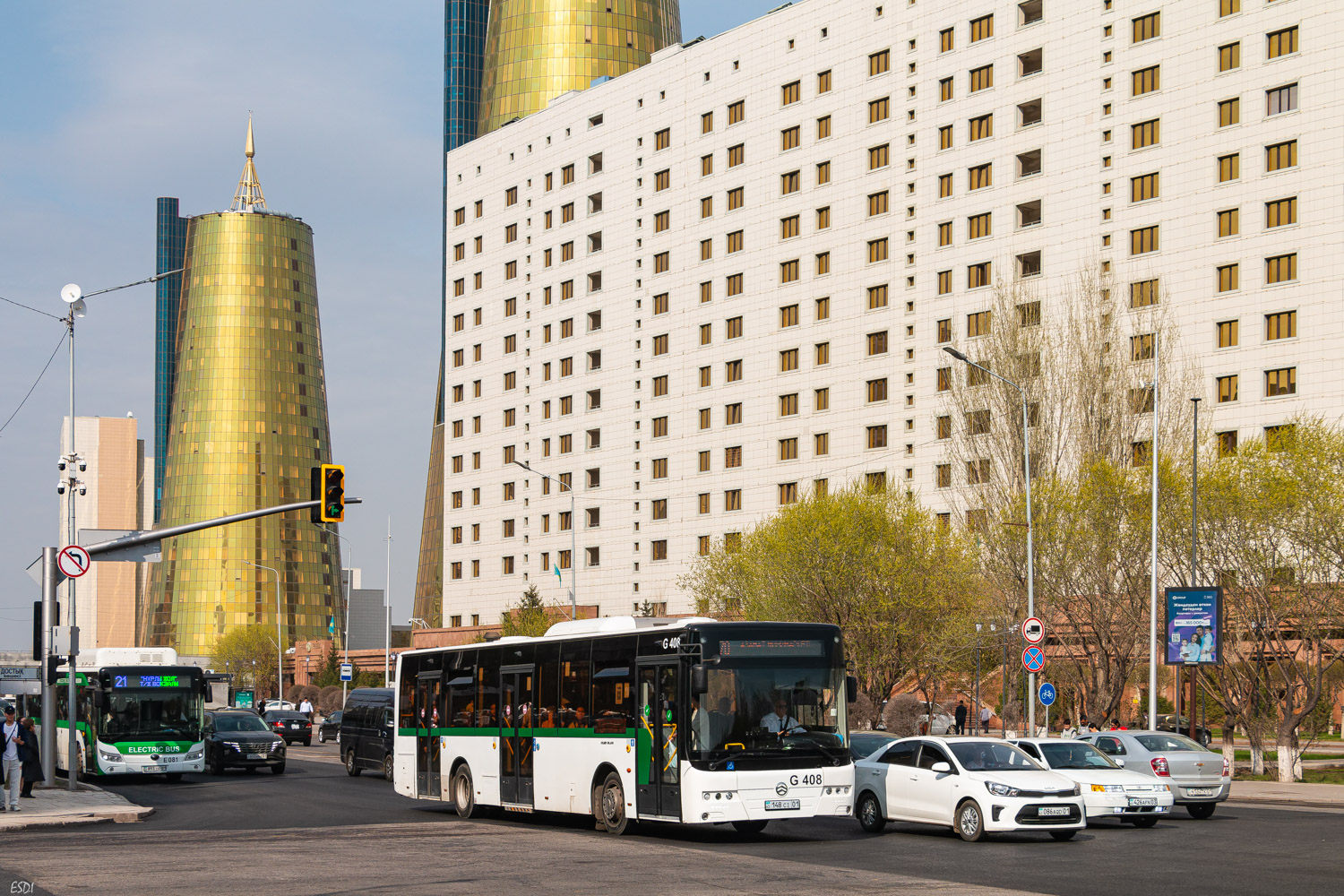 Астана, Golden Dragon XML6125CR (Hyundai Trans Auto) № G408