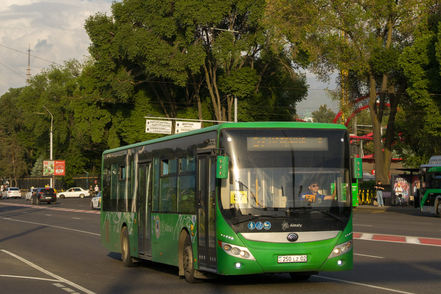 Алматы, Yutong ZK6118HGA (СарыаркаАвтоПром) № 250 LZ 02