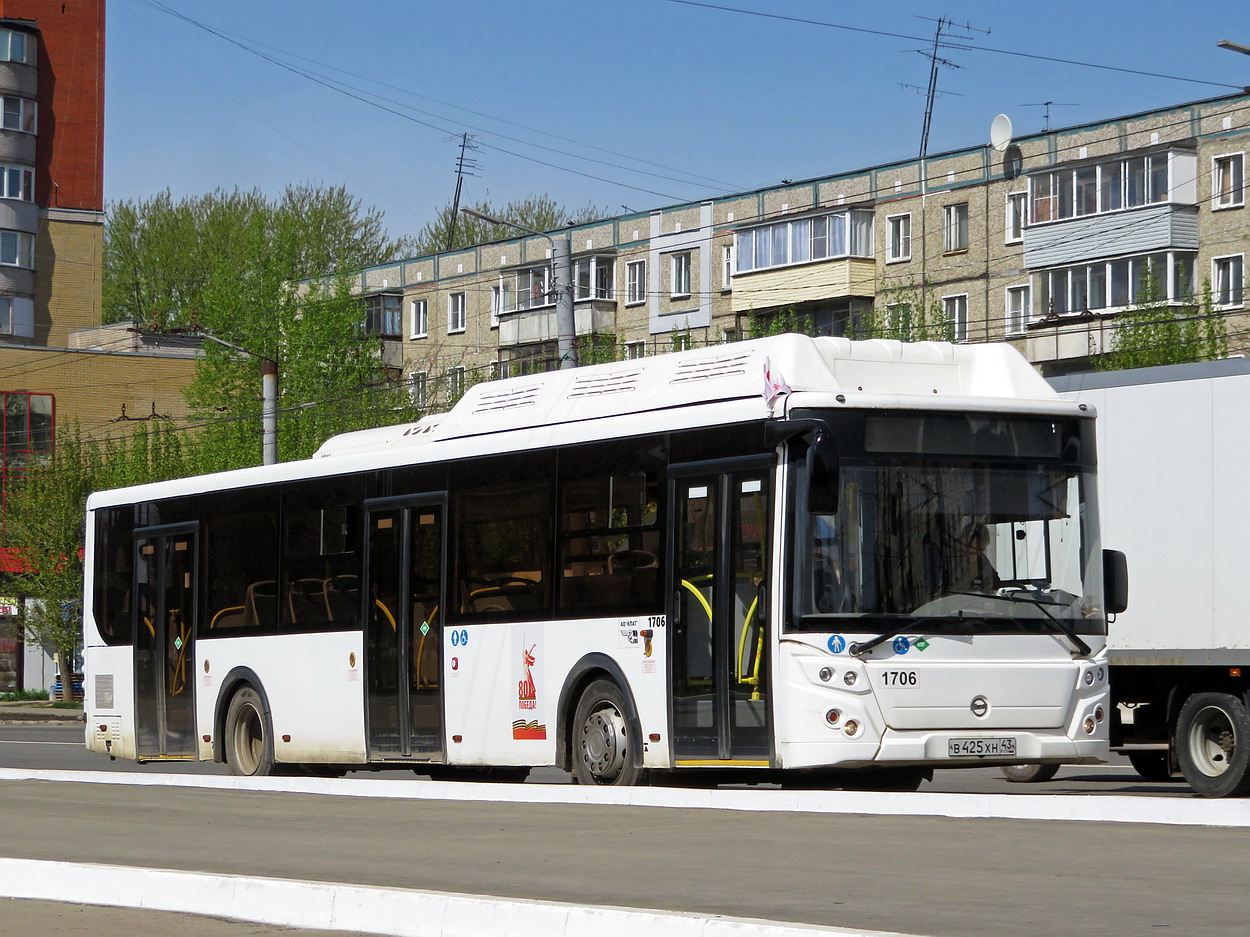 Кировская область, ЛиАЗ-5292.67 (CNG) № х706