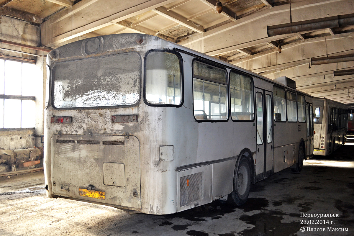 Свердловская область, Mercedes-Benz O305 № ЕО 765 66