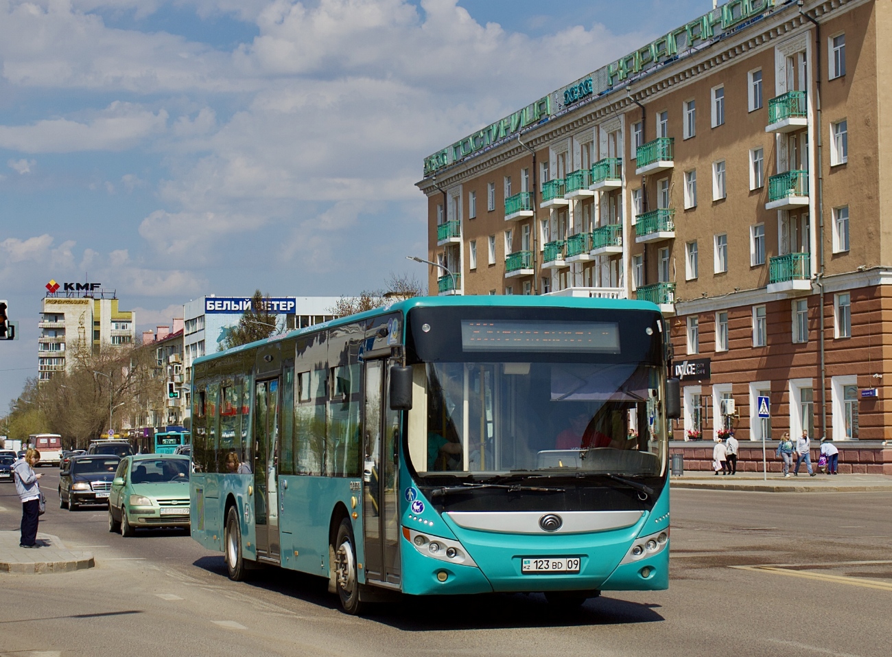Карагандинская область, Yutong ZK6118HGA № 123 BD 09