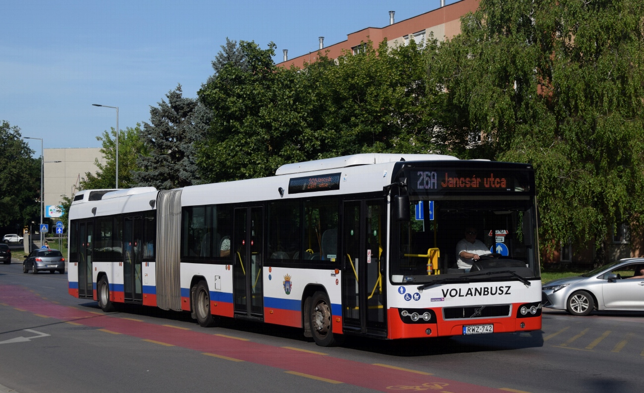 Венгрия, Volvo 7700A № RWZ-742