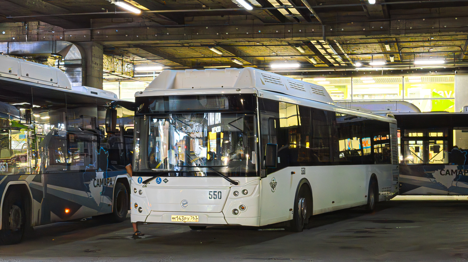Самарская область, Lotos-105C02 № 851; Самарская область, ЛиАЗ-5292.67 (CNG) № 550