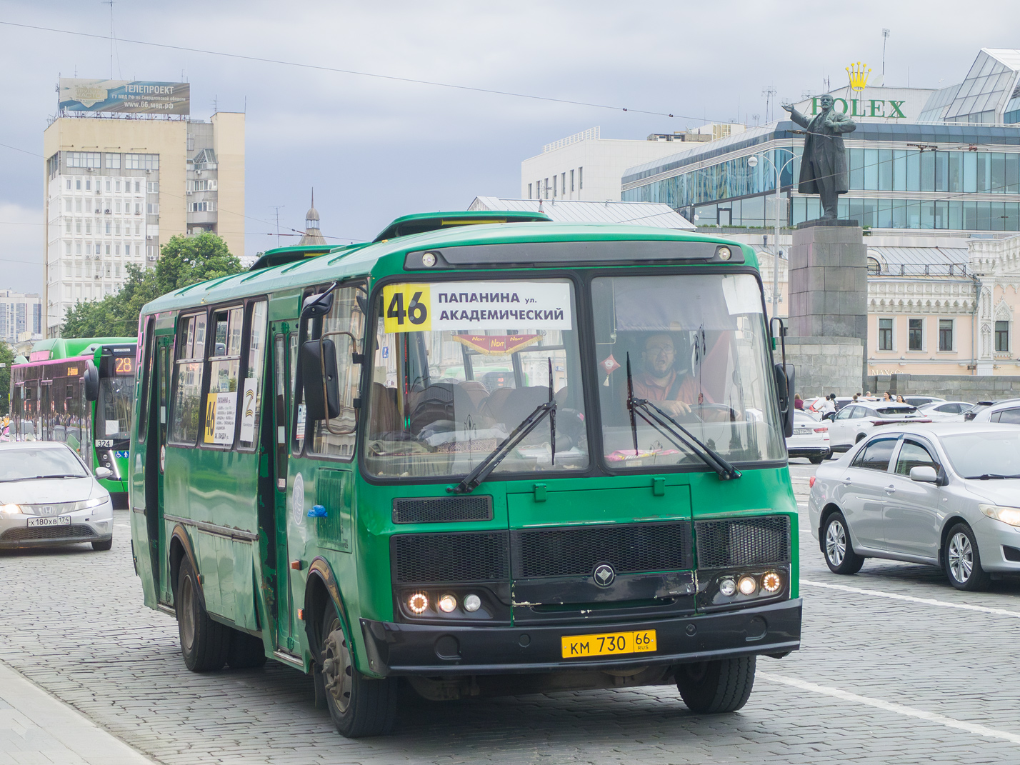 Свердловская область, НефАЗ-5299-40-57 (CNG) № 324; Свердловская область, ПАЗ-4234-04 № КМ 730 66