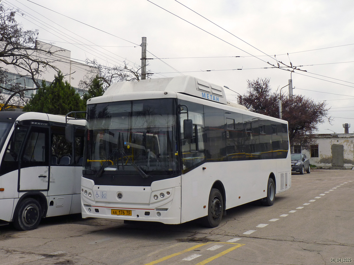 Севастополь, КАвЗ-4270-70 № АА 176 92