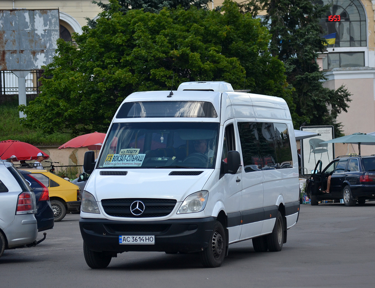 Волынская область, Universāls № AC 3614 HO