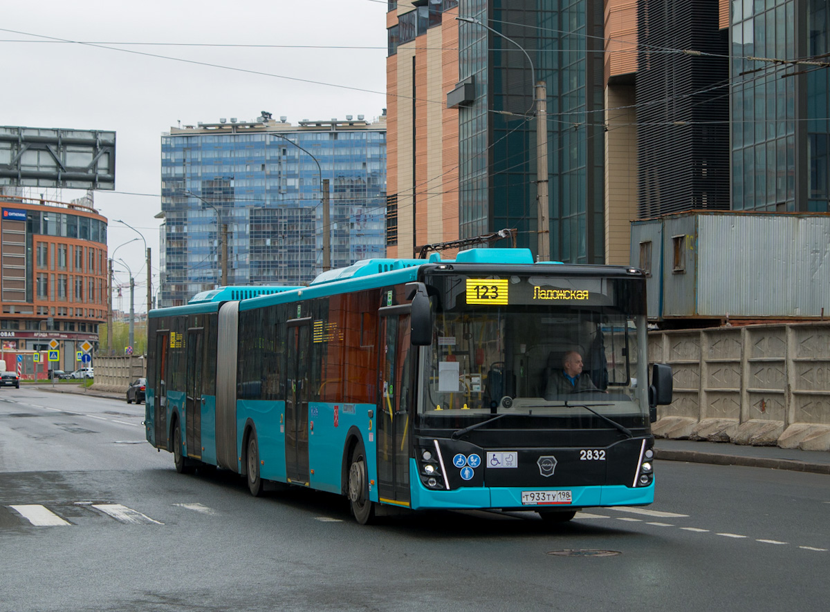 Санкт-Петербург, ЛиАЗ-6213.65 № 2832