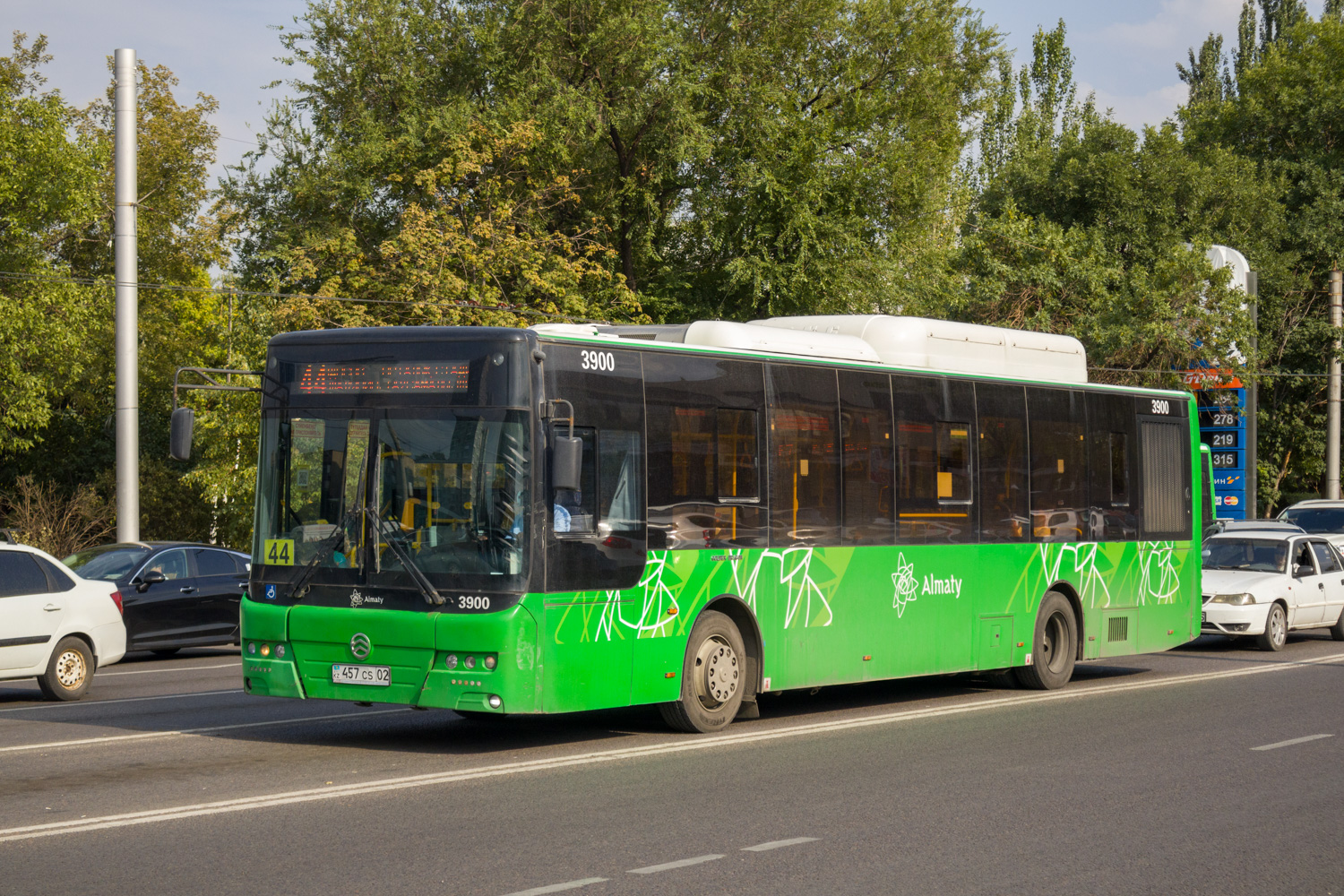 Алматы, Golden Dragon XML6125CN (Hyundai Trans Auto) № 3900
