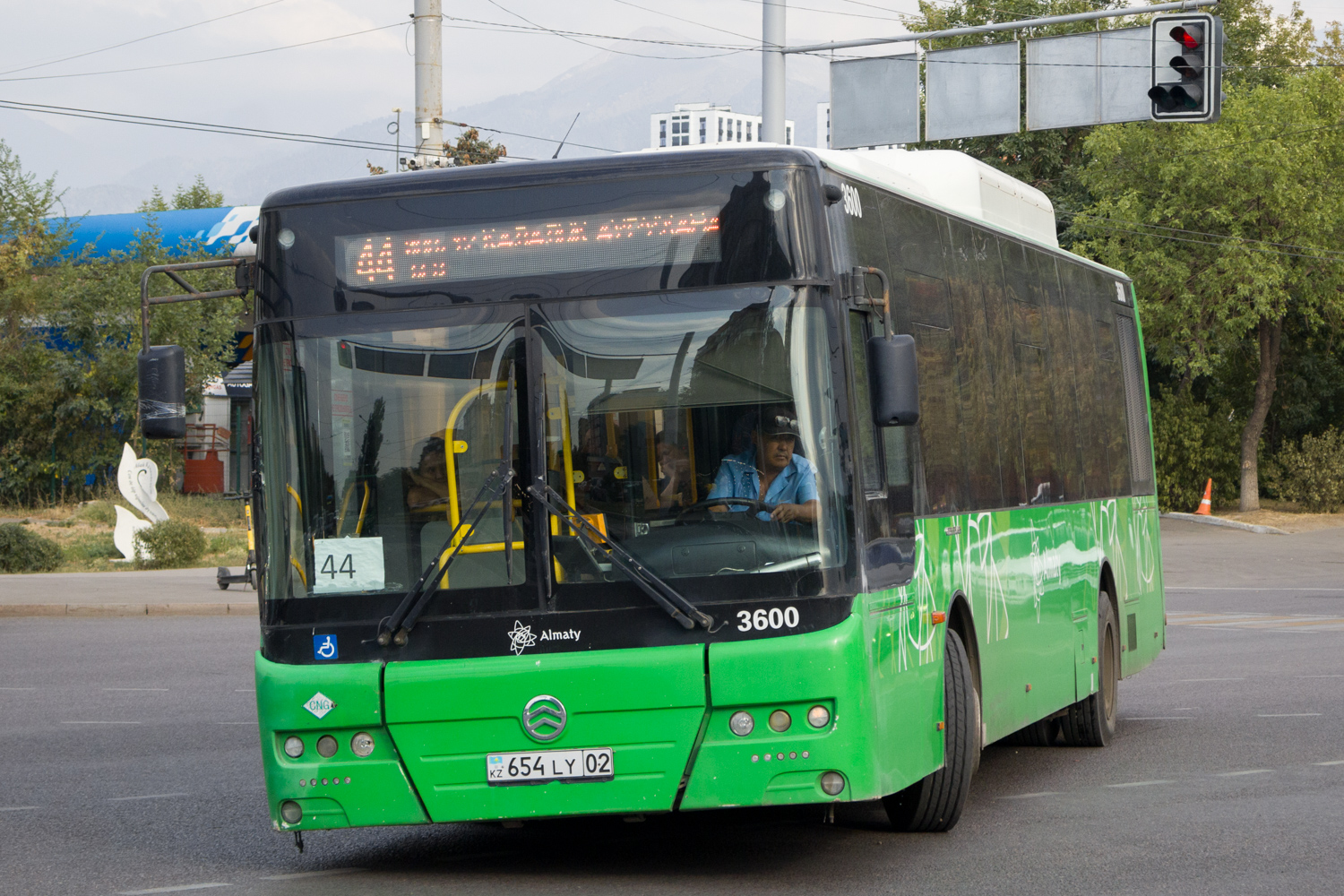 Алматы, Golden Dragon XML6125CN (Hyundai Trans Auto) № 3600