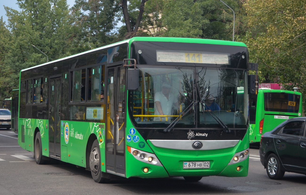 Алматы, Yutong ZK6118HGA № 678 HB 02