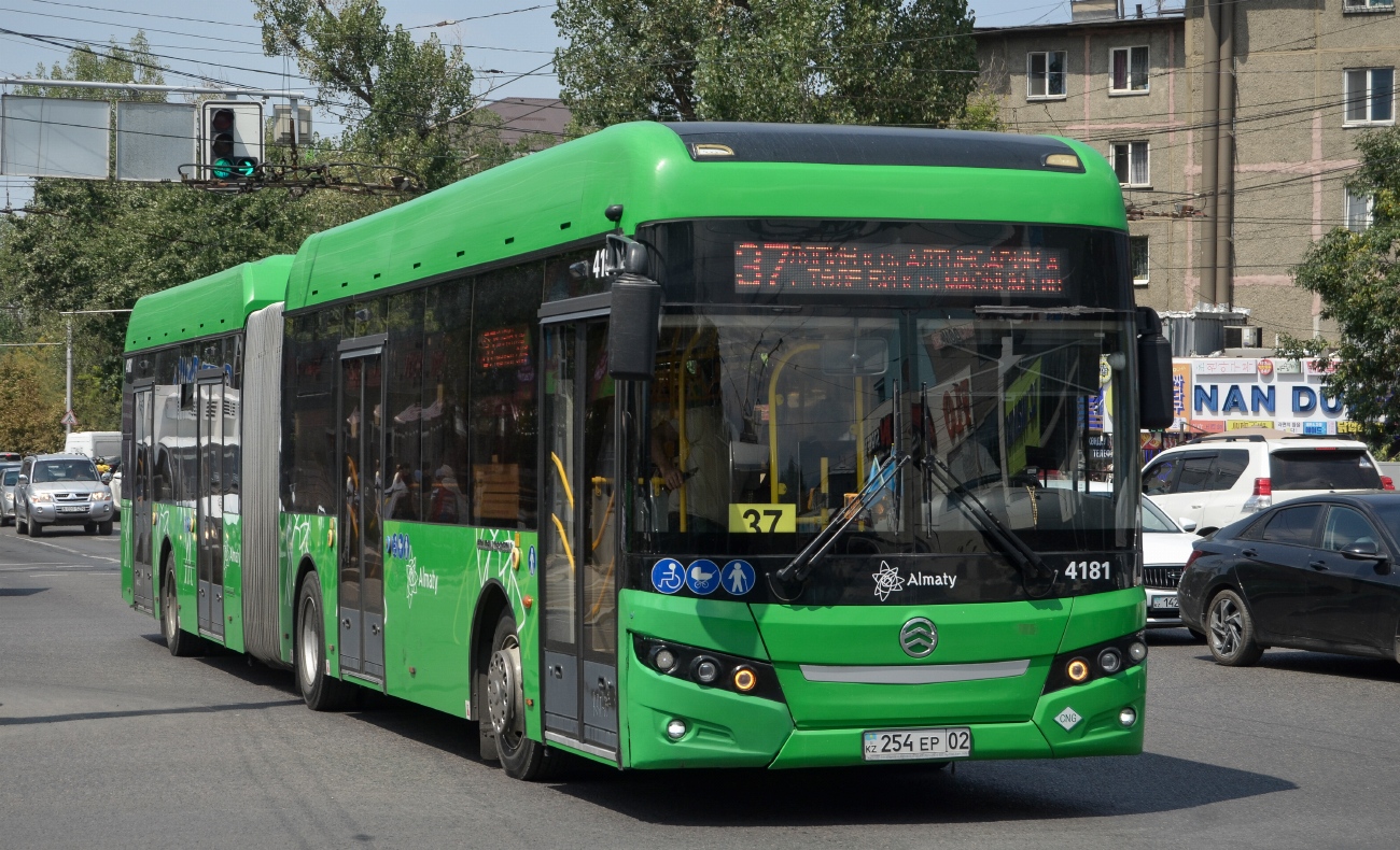 Алматы, Golden Dragon XML6185J13C (Hyundai Trans Auto) № 4181