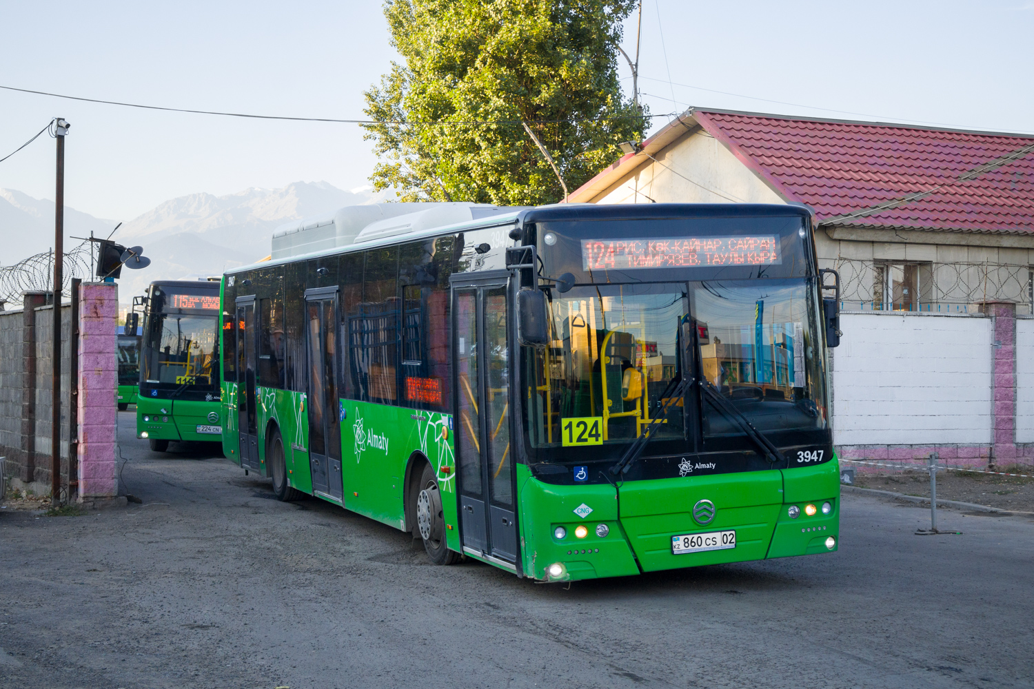 Алматы, Golden Dragon XML6125CN (Hyundai Trans Auto) № 3947