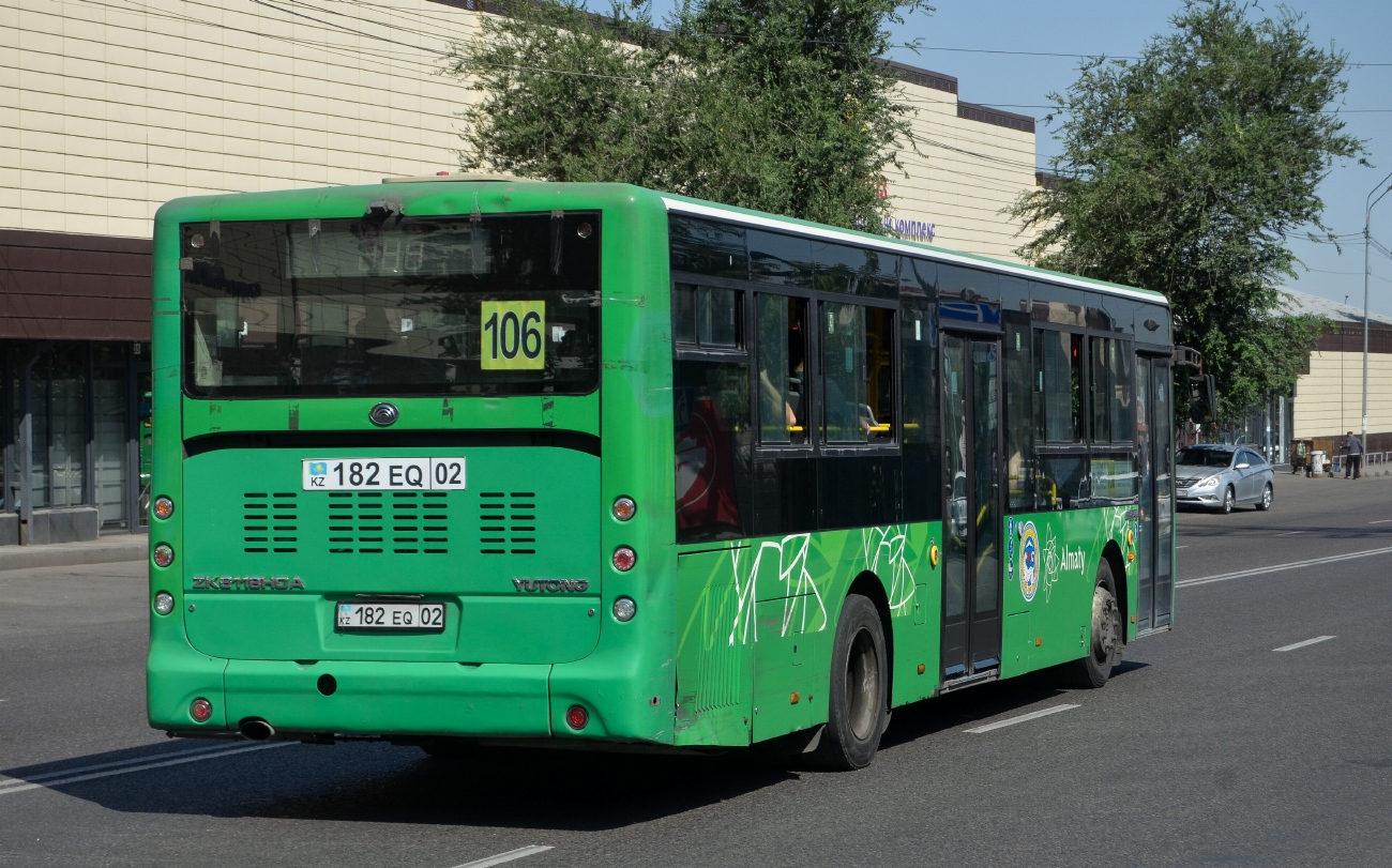 Алматы, Yutong ZK6118HGA № 182 EQ 02