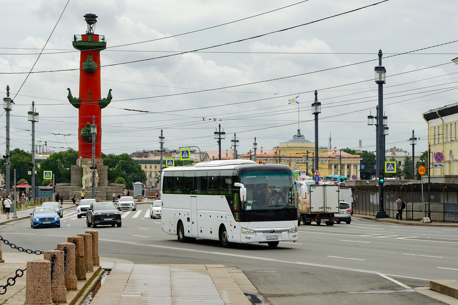 Санкт-Петербург, Yutong ZK6122H9 № М 934 ОА 198
