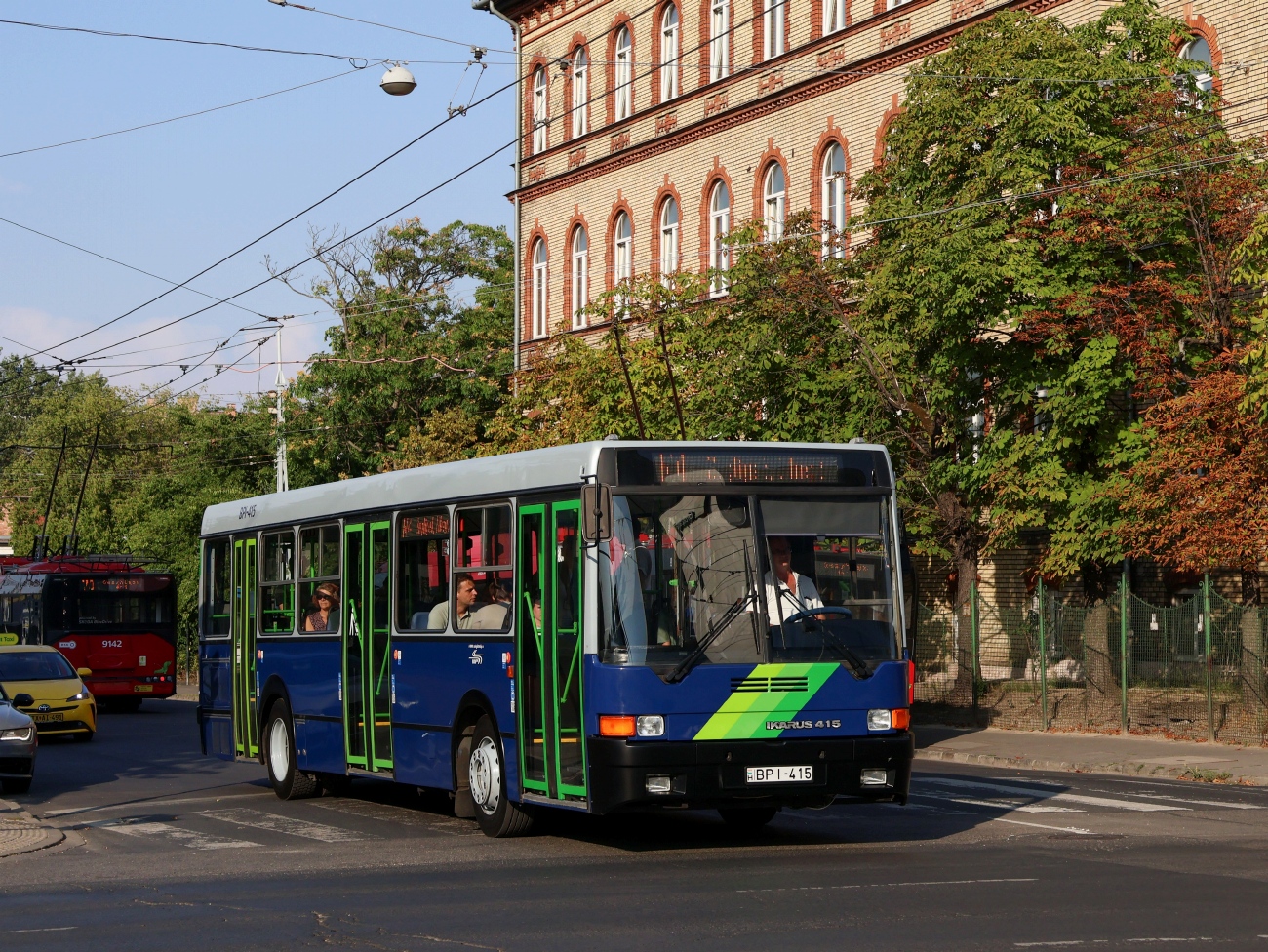 Венгрия, Ikarus 415.14 № 14-15