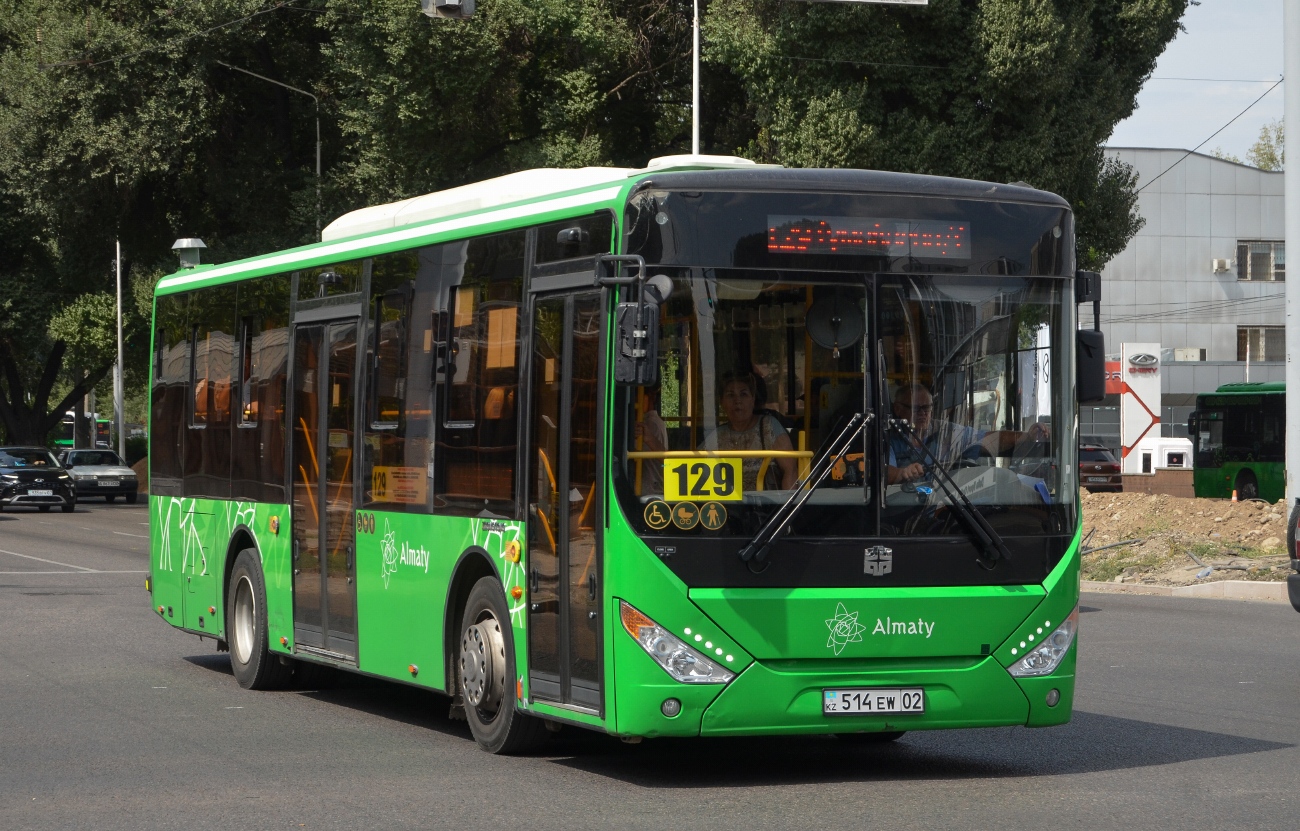 Алматы, Zhong Tong LCK6105HG № 514 EW 02
