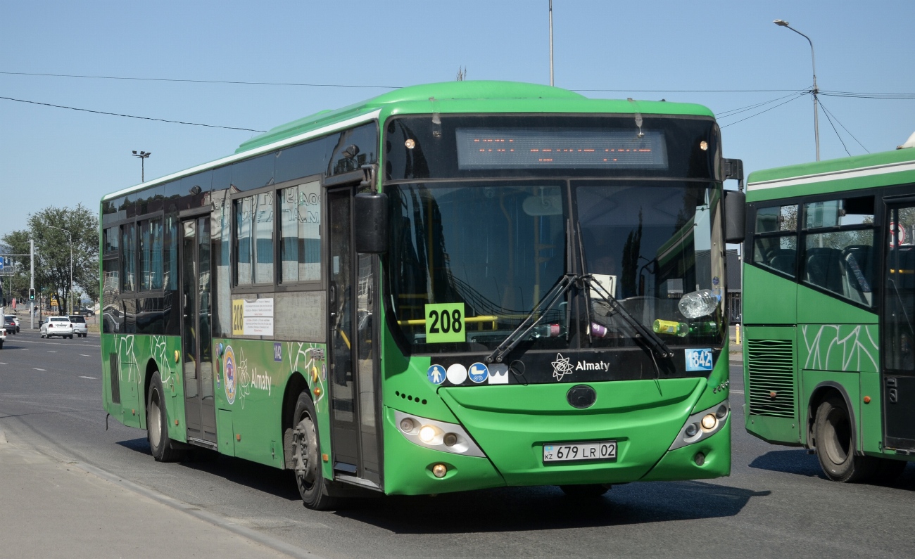 Алматы, Yutong ZK6118HGA № 1842