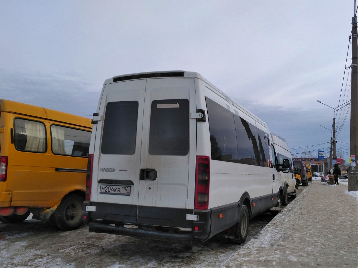 Свердловская область, Нижегородец-2227UU (IVECO Daily) № М 204 КВ 196