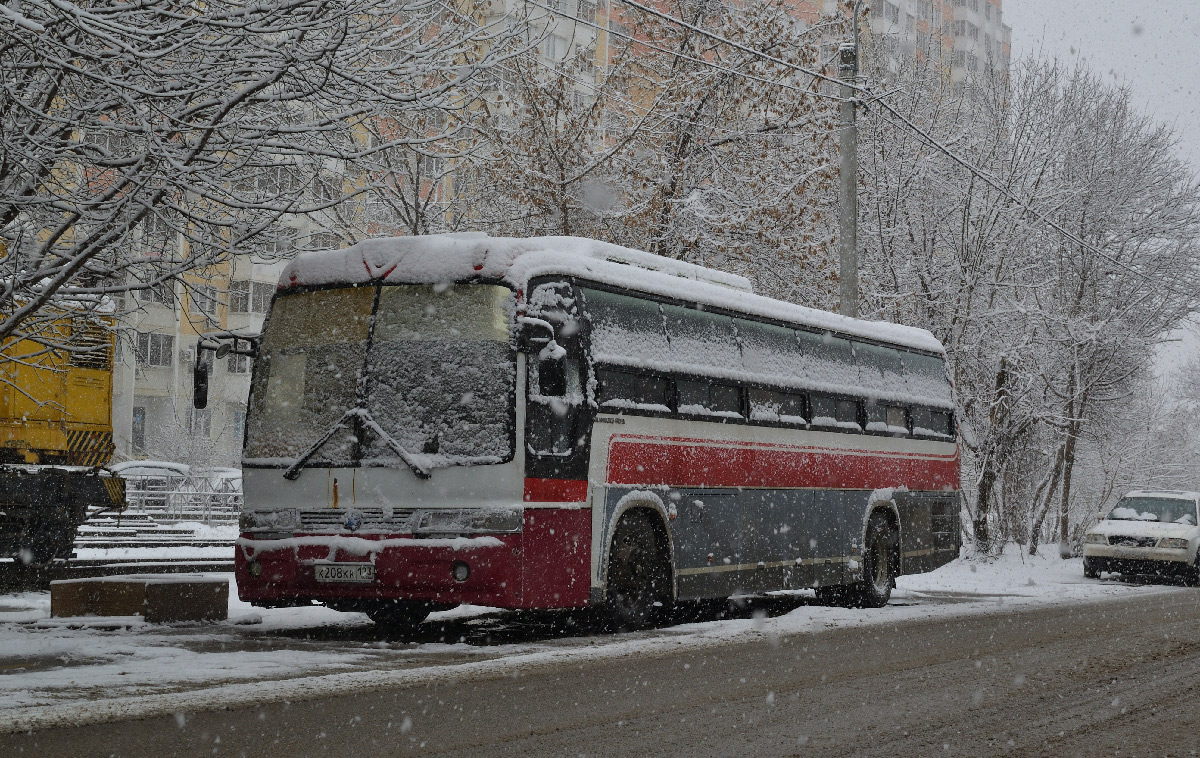 Краснодарский край, Kia AM948 Granbird SD I Greenfield № К 208 КК 123